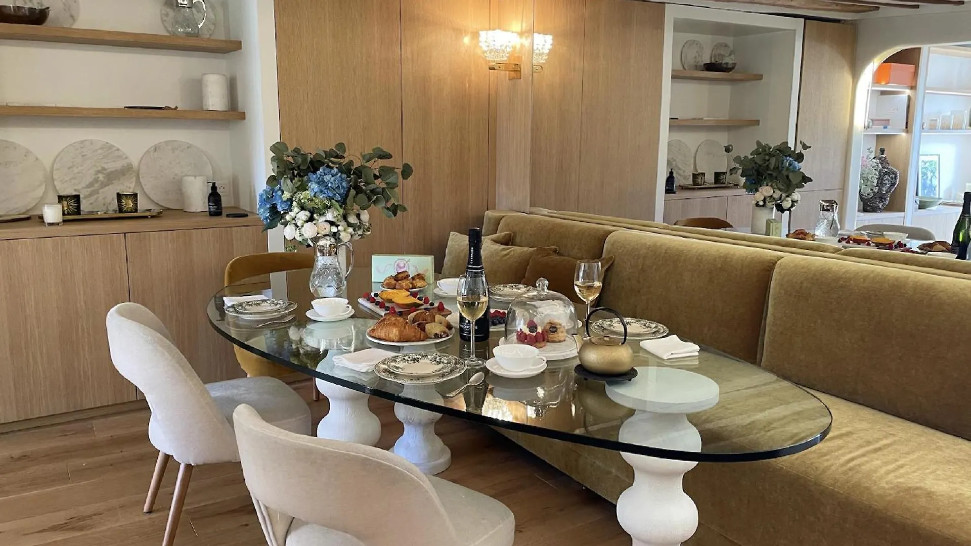 Luxueux Appartement, Avec Terrasse Vue Champs-elysees Paris