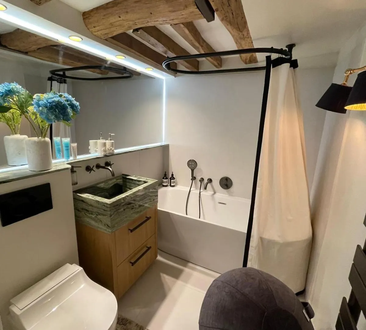 Apartamento Luxueux Appartement, Avec Terrasse Vue Champs-elysees *