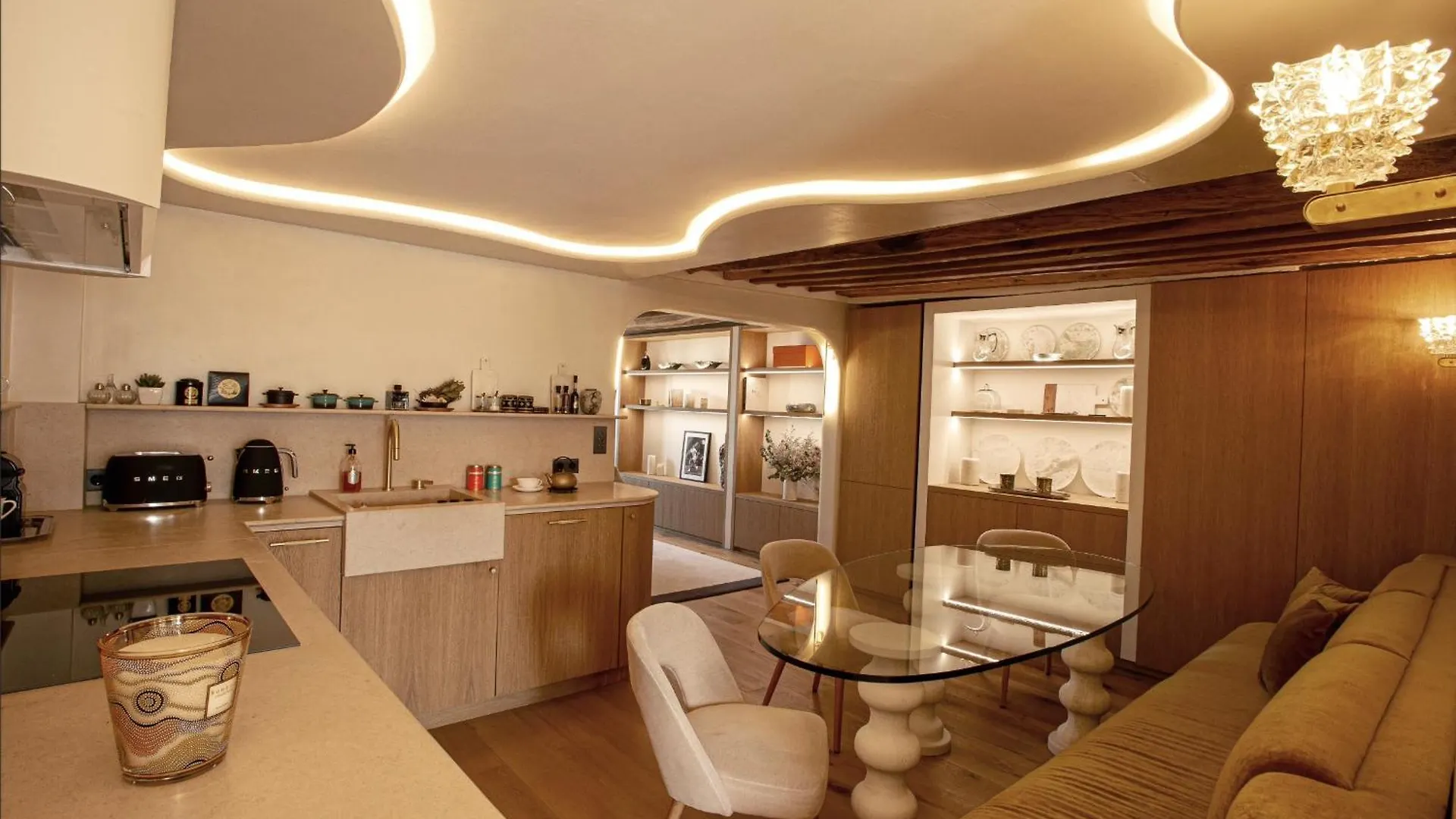 Luxueux Appartement, Avec Terrasse Vue Champs-elysees * Paris
