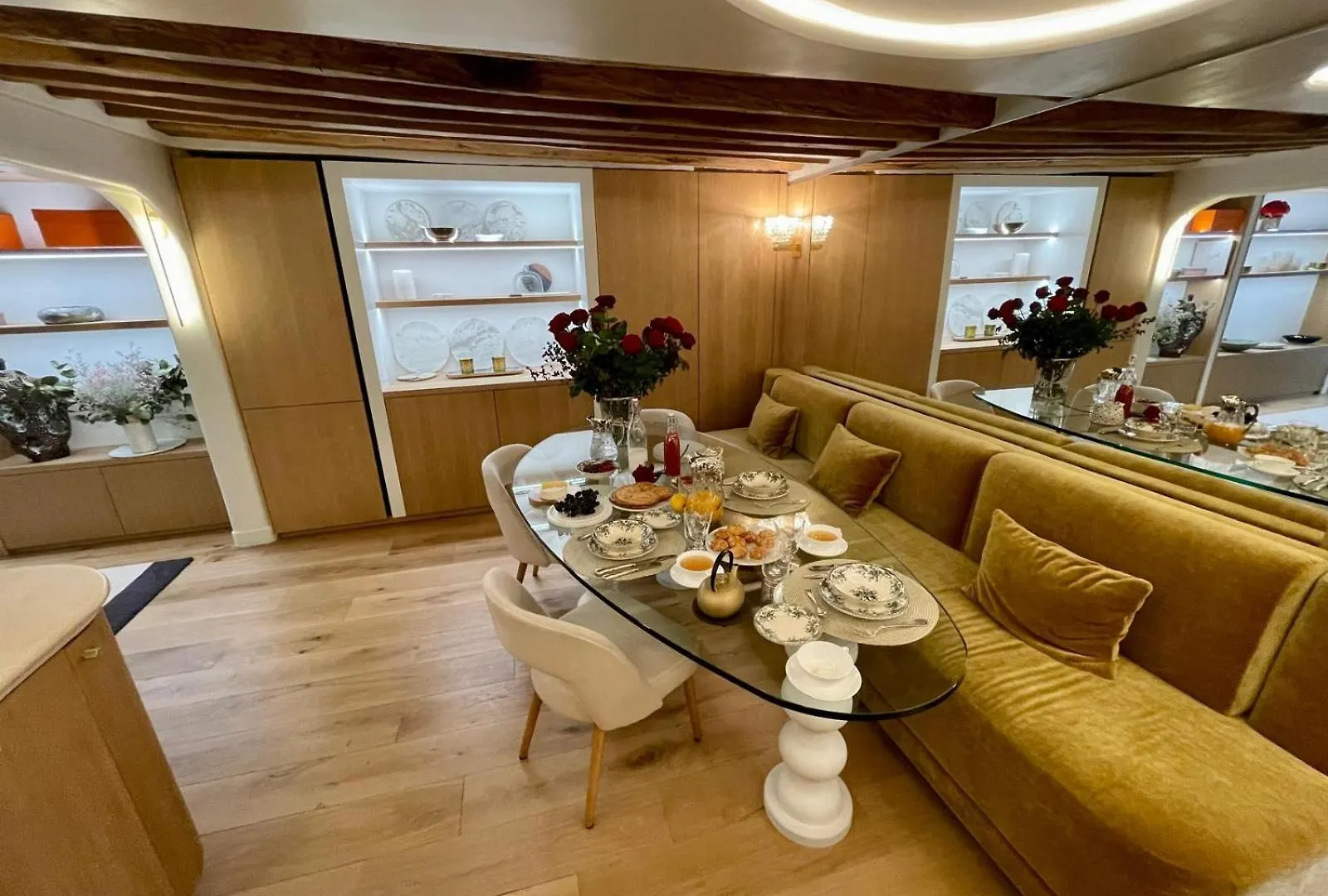 Luxueux Appartement, Avec Terrasse Vue Champs-elysees * Paris